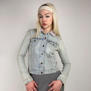XS - Levi’s Line Denim Jacket New with Tags